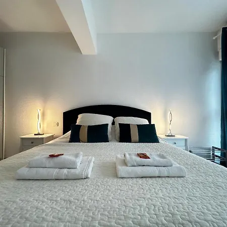 E Mercier Magnifique Grand T2 A Deux Pas Du Centre