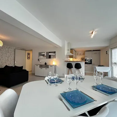 E Mercier Magnifique Grand T2 A Deux Pas Du Centre Διαμέρισμα *